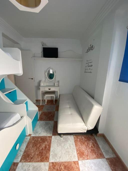 Apartamento Silda Torre Del Mar Exterior photo